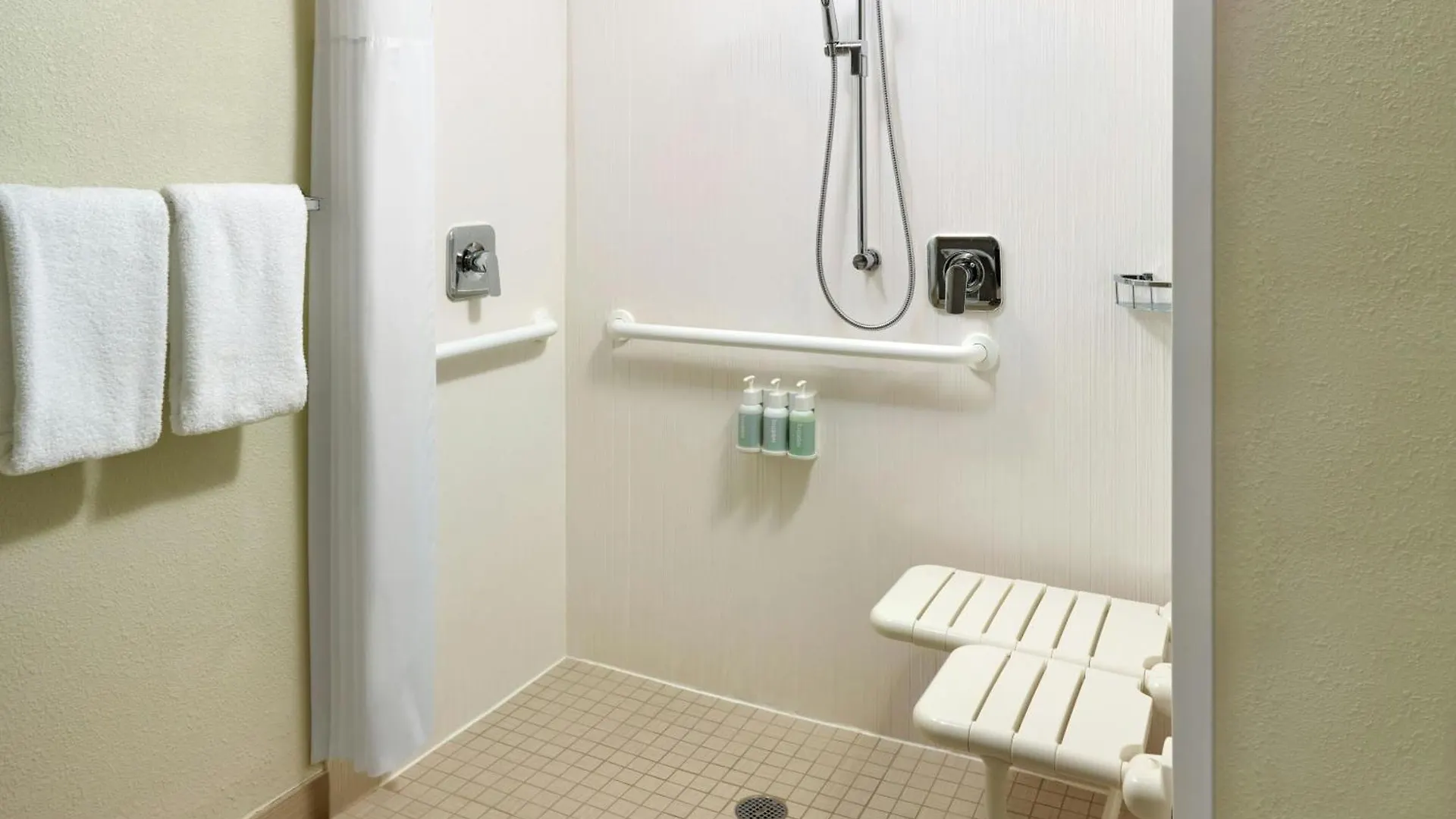 Courtyard By Marriott Paramus United States